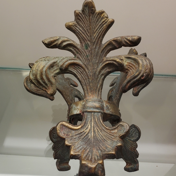 Iron Candle Holder - Picture 3 of 12